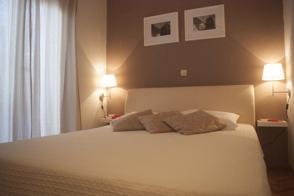 Apartments Vongula Трогир Экстерьер фото