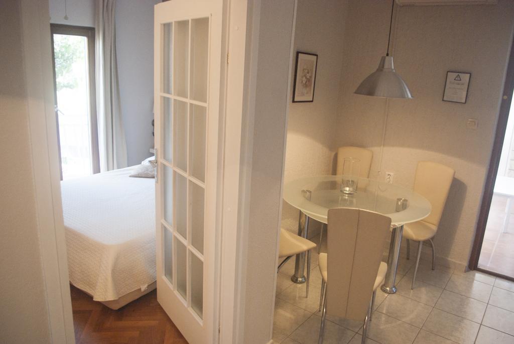 Apartments Vongula Трогир Экстерьер фото