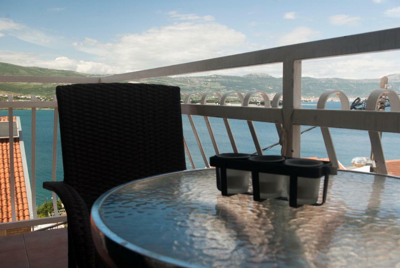Apartments Vongula Трогир Экстерьер фото