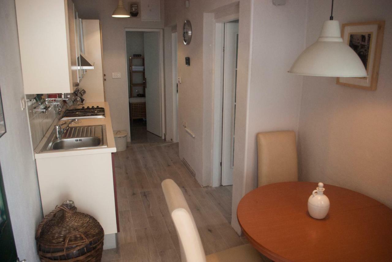 Apartments Vongula Трогир Экстерьер фото